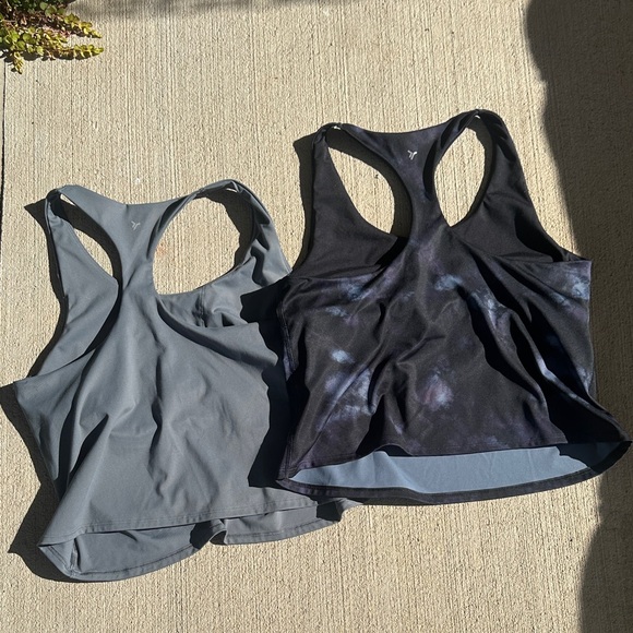 Old Navy Gray and Black Women's Tank Tops - Picture 4 of 4